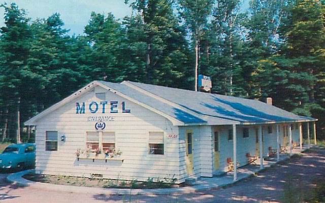 Roy-Ol Motel Marquette